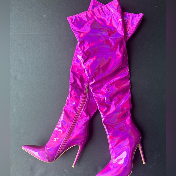 Vibrant iridescent boots - Picture 1 of 3